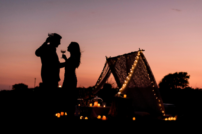 Ilustrasi tempat romantis di Bandung yang bisa jadi tujuan untuk berlibur bersama ZeaTour