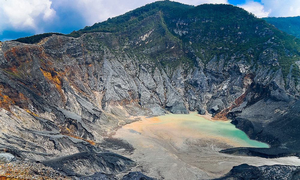 tangkuban-perahu-bandung-jawa-barat